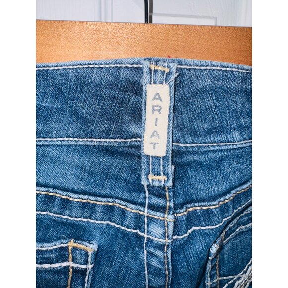 Ariat Bermuda Real Denim Stretch Shorts Cowgirl Blue Frayed Hem Casual Western - Picture 9 of 10